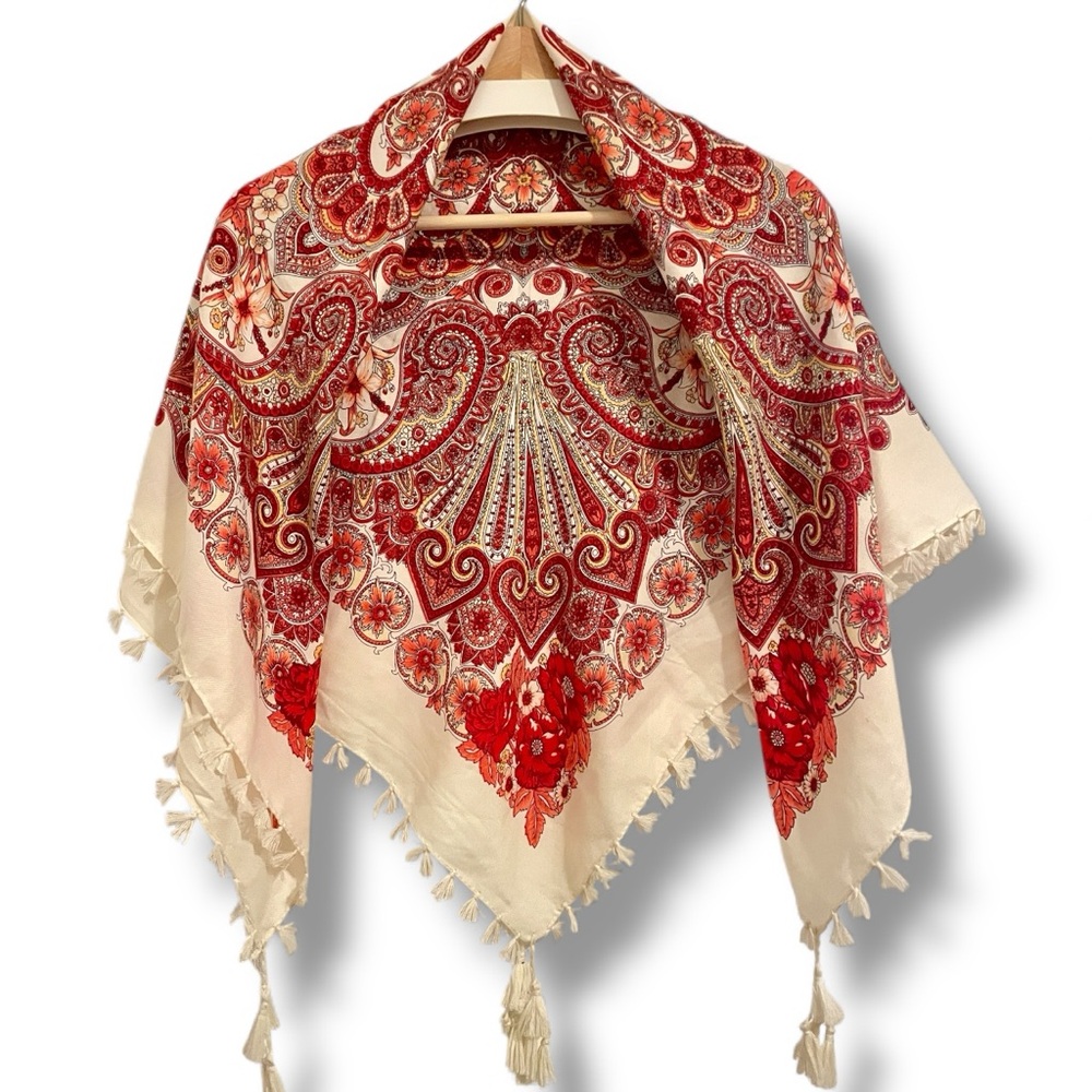Polish Folk Traditional Intricate Red and Cream Paisley Scarf